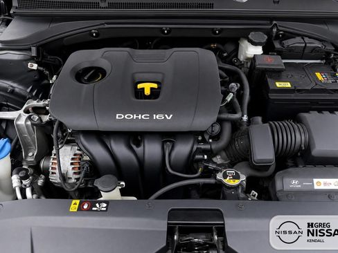 Used 2019 Hyundai Veloster 2.0 FWD image 12