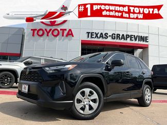 Used 2023 Toyota RAV4 LE video 1