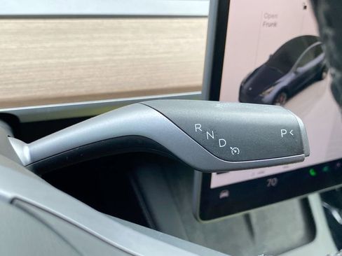 Used 2024 Tesla Model Y Performance image 15