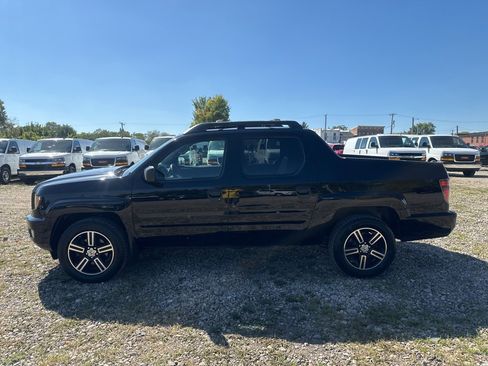 Used 2013 Honda Ridgeline Sport image 2