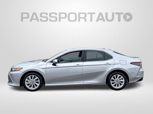 Used 2024 Toyota Camry LE image 2