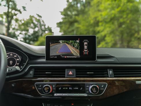 Used 2019 Audi A4 2.0T Premium Plus w/ Premium Plus Package image 11