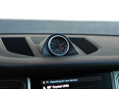 Used 2017 Porsche Macan GTS w/ Premium Package Plus image 27