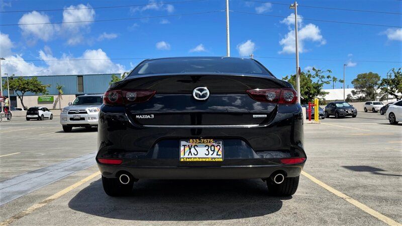 Used 2019 MAZDA MAZDA3 Sedan FWD image 4