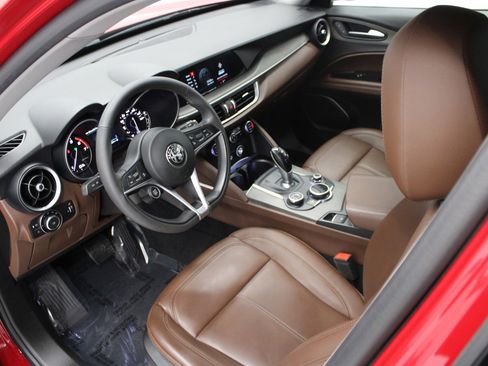 Used 2019 Alfa Romeo Stelvio Ti image 15