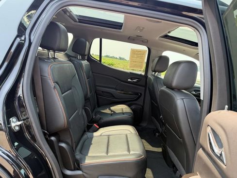 Used 2023 GMC Acadia AT4 w/ Technology Package AWD/4WD image 22