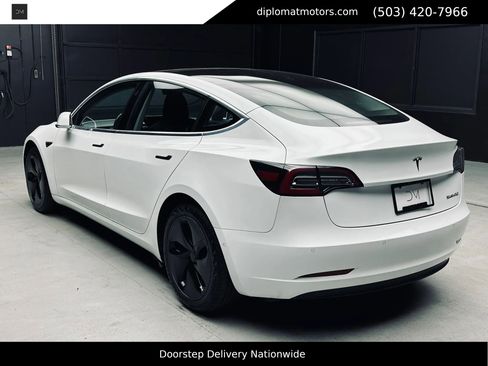 Used 2018 Tesla Model 3 Long Range RWD image 5