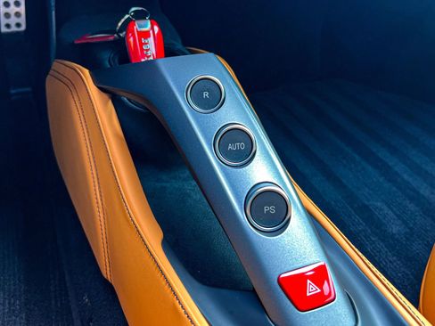 Used 2018 Ferrari 488 GTB image 18