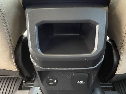 Used 2024 Ford Ranger Lariat w/ Trailer Tow Package RWD image 15