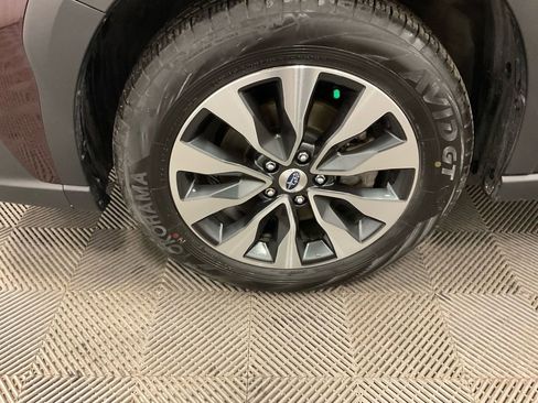 Used 2024 Subaru Outback Touring XT image 7
