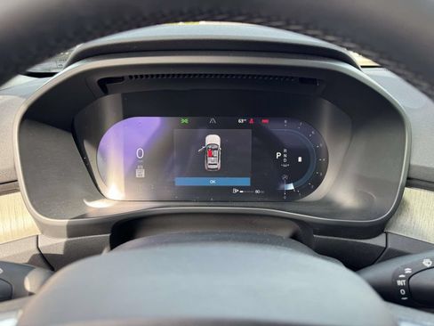 Certified 2023 Volvo XC40 B5 Plus w/ Driver Assist Package AWD/4WD image 26