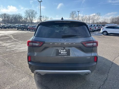 New 2026 Ford Escape SE FWD image 3