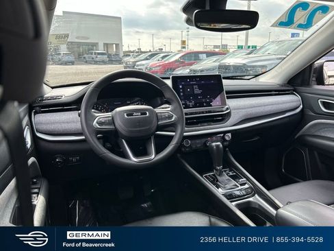 Used 2022 Jeep Compass Latitude AWD/4WD image 14