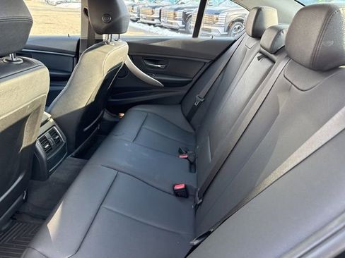 Used 2017 BMW 320i xDrive Sedan image 21