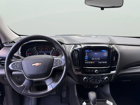 Used 2021 Chevrolet Traverse LT AWD/4WD image 21