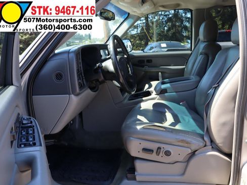 Used 2004 Chevrolet Suburban LT w/ Preferred Equipment Group AWD/4WD image 13