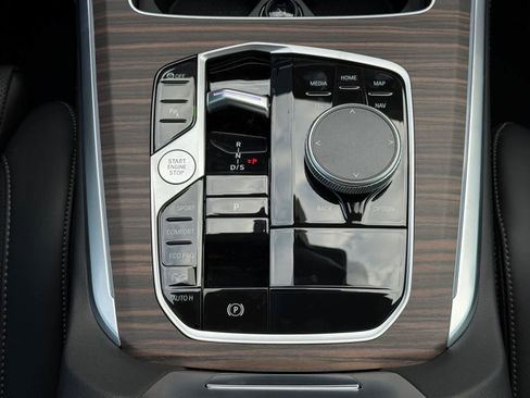 New 2026 BMW X5 xDrive40i w/ M Sport Package image 25