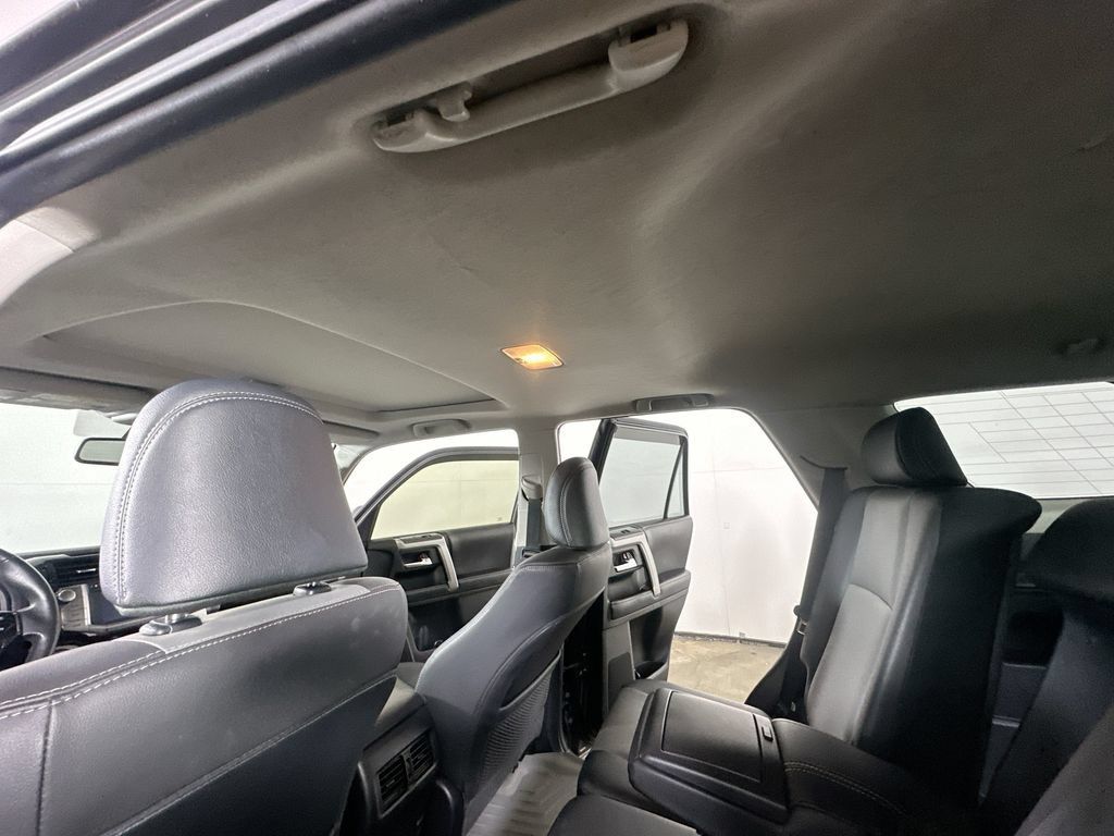 Used 2019 Toyota 4Runner SR5 Premium AWD/4WD image 15