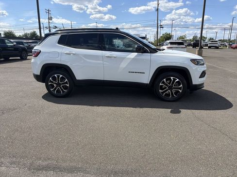 Used 2023 Jeep Compass Limited AWD/4WD image 6