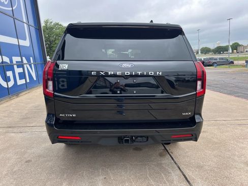 Used 2025 Ford Expedition Max Active RWD image 7
