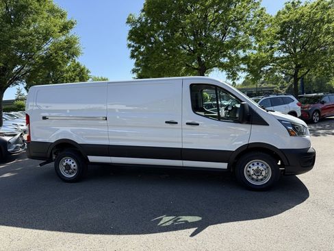 Used 2024 Ford Transit 350 148 Low Roof AWD image 5