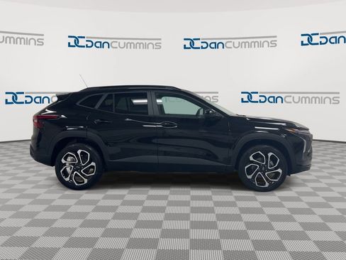 New 2026 Chevrolet Trax RS w/ Driver Confidence Package FWD image 9