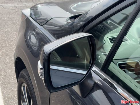 Used 2017 Subaru Forester 2.0XT Touring image 9