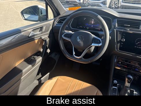 Used 2024 Volkswagen Tiguan SE image 15