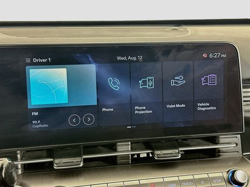 Used 2025 Hyundai Kona SEL FWD image 21