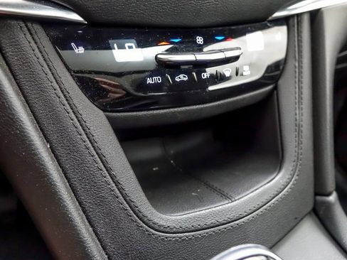 Used 2020 Cadillac XT5 Premium Luxury image 23