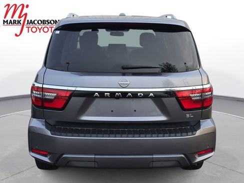 Used 2024 Nissan Armada SL w/ Captain's Chairs Package image 11