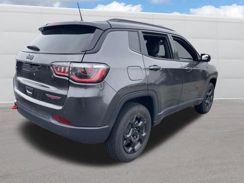 Used 2024 Jeep Compass Trailhawk image 8