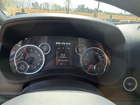 Used 2024 RAM 2500 Big Horn w/ Bed Utility Group image 29