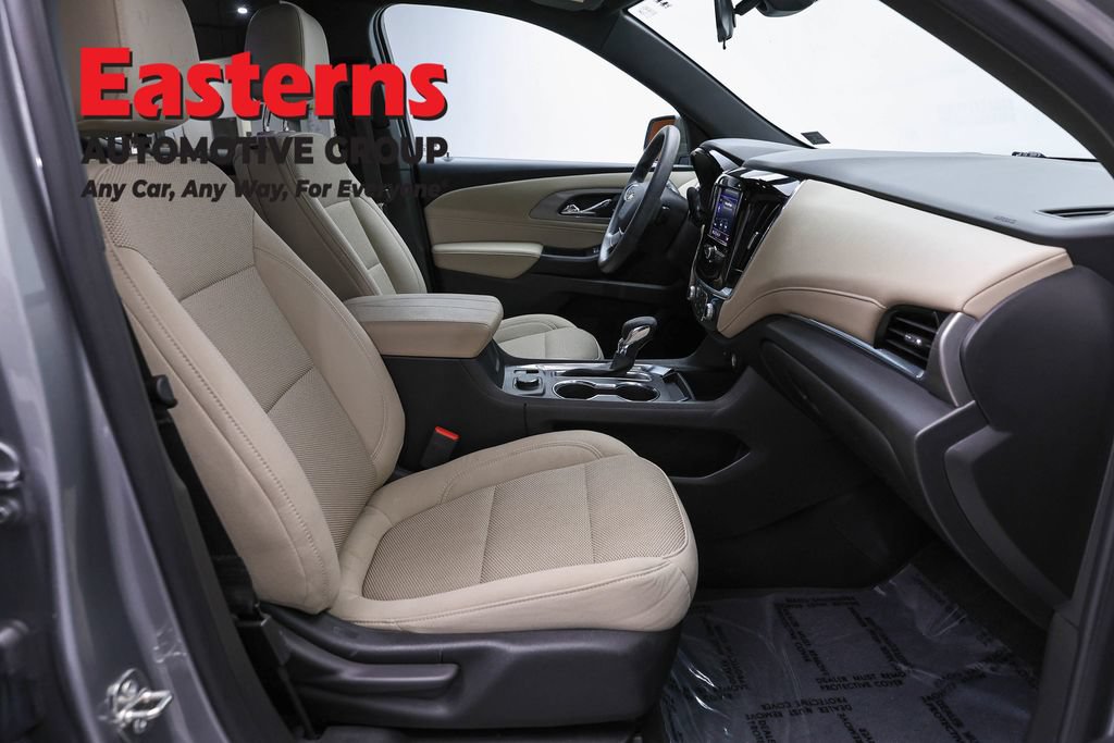 Used 2023 Chevrolet Traverse LS FWD image 25