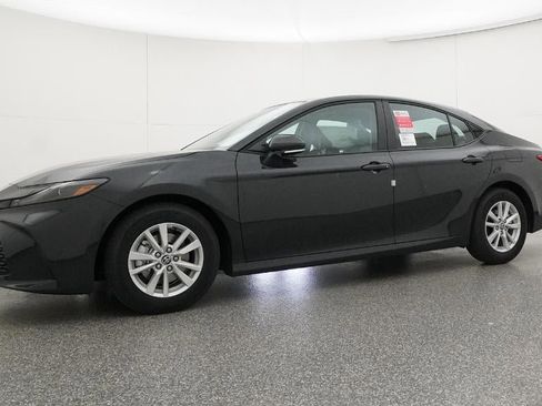 New 2026 Toyota Camry LE image 18