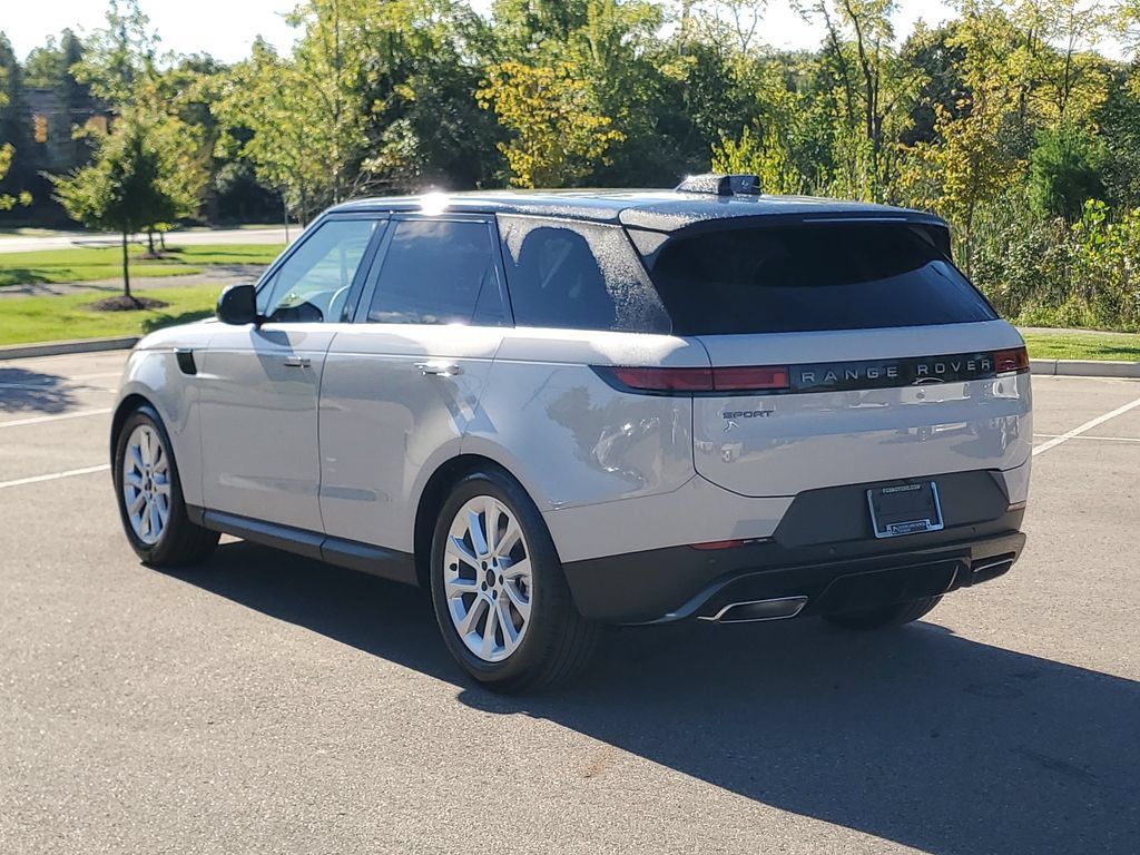 New 2027 Land Rover Range Rover Sport SE AWD/4WD image 6