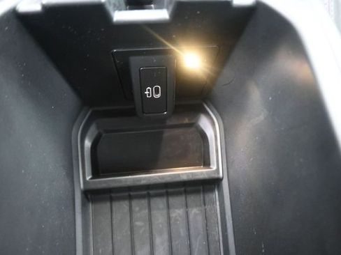 Used 2024 BMW X3 xDrive30i w/ Convenience Package AWD/4WD image 4