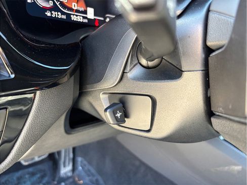 Used 2020 BMW M550i xDrive w/ Executive Package image 24