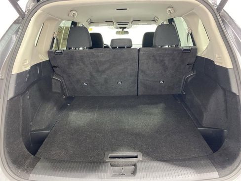 Used 2024 Nissan Rogue SV image 21