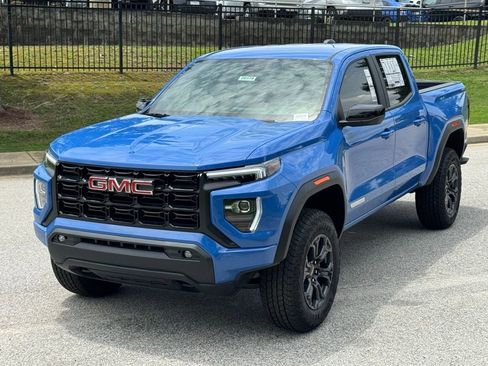 New 2025 GMC Canyon Elevation w/ Convenience Package image 8