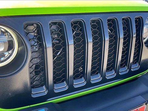 Used 2021 Jeep Gladiator Sport image 34