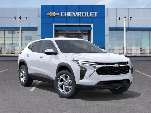 New 2026 Chevrolet Trax LS w/ LS Convenience Package image 7
