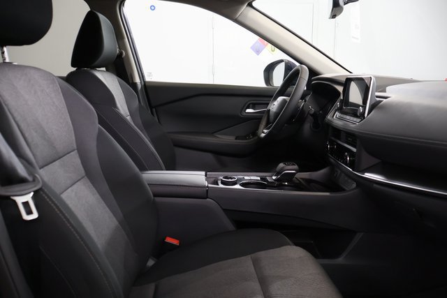 New 2026 Nissan Rogue SV AWD/4WD image 25