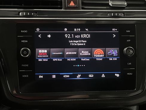Used 2021 Volkswagen Tiguan SEL FWD image 8