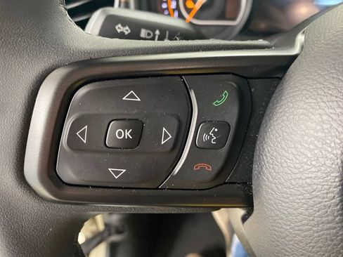 Used 2026 Jeep Gladiator Mojave AWD/4WD image 32