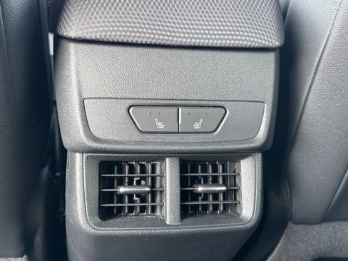 Used 2025 Chevrolet Equinox RS w/ Convenience Package III image 36