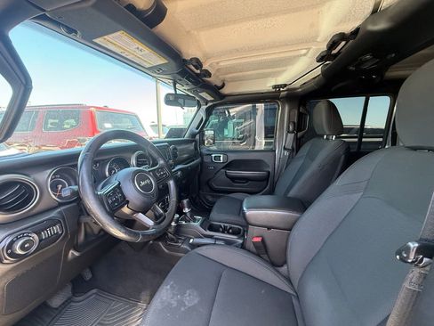 Used 2019 Jeep Wrangler Unlimited Sport S image 5