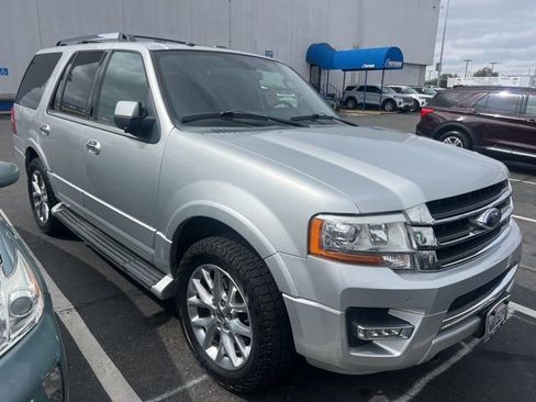 Used 2017 Ford Expedition Limited AWD/4WD image 8