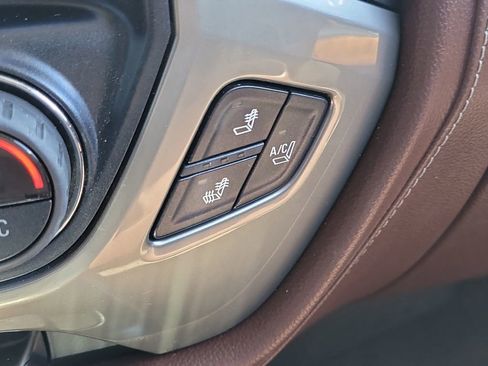 Used 2014 Chevrolet Silverado 1500 High Country image 23