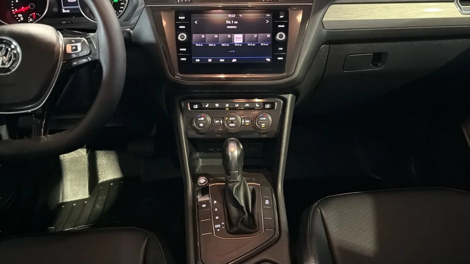 Used 2018 Volkswagen Tiguan SEL FWD image 62